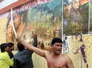 İslam karşıtı Hindutva tehlikesi!