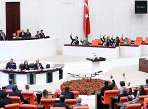Koltuğunda bomba ile karşılaşacak bakanlar