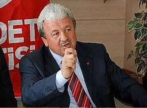 Kongre öncesi Saadet Partisi'nde karışıklık
