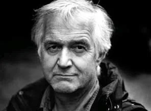 Mankell: Yunanistan ruhunu sattı