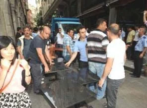Masa-sandalye eylemine esnaf protestosu