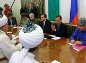 Medvedev müftülerle bir araya geldi