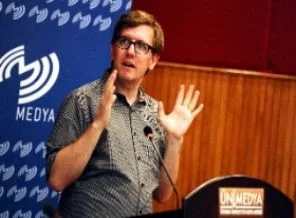 New York Times Gazetesi'nin blog uzmanı, genç iletişimcilerle buluştu