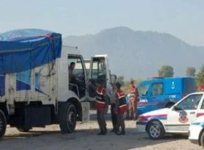 Nusaybin'de cephane dolu bir tır yakalandı