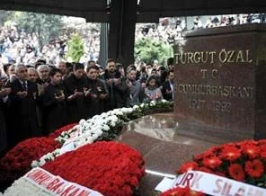 Özal'ın mezarı neden açılıyor?