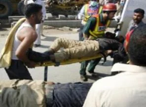Pakistan'da 7 otobüs yolcusu öldürüldü