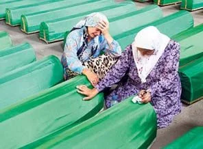Srebrenitsa anneleri 16 yıldır acılarıyla yaşıyor