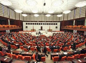 TBMM'de ilk yasa sendikalar için