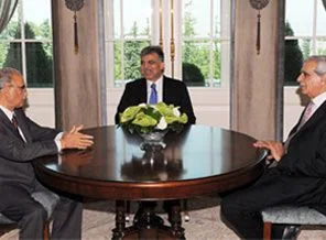 Türk: Cumhurbaşkanı'mız pozitif enerji verdi