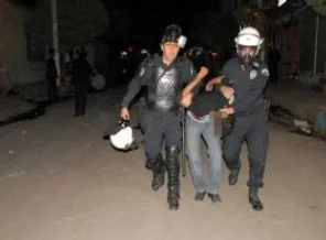 Urfa'da izinsiz tutuklu vekil gösterisi