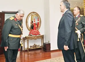 '30 Ağustos daha sivil olsun'