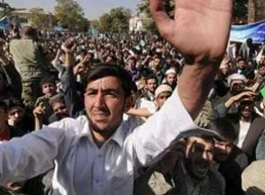 Afganistan'da BM'ye protesto