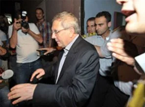 Aziz Yıldırım tek kişilik hücrede