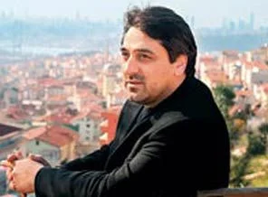 Dikkat, sivil hayata uygun adım marş!