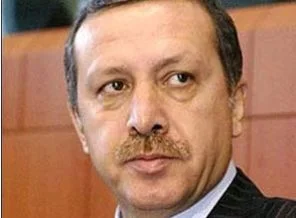 Erdoğan, Ramazanın ilk cumasını mahallesinde kıldı