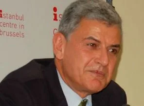 Generale 600 bin Büyükelçiye 75 bin!