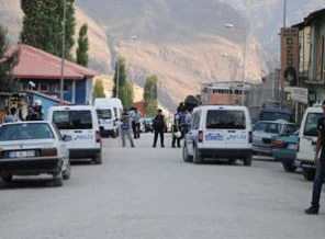 Hakkari'de saldırı: 1 polis şehit