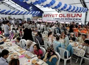 İftar çadırında Ramazan bir başka