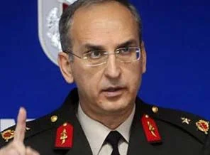 'İnternet andıcı'nda 3 tutuklama