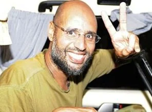 Kaddafi'nin yakalanan oğulları kaçtı iddiası!
