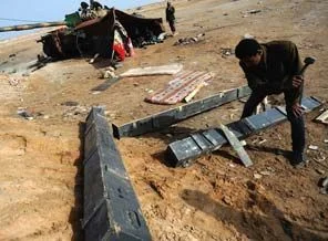 Libya'da bir ambarda yanmış 53 ceset