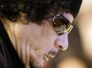 Muhalifler Kaddafi'nin görüşme teklifini redetti
