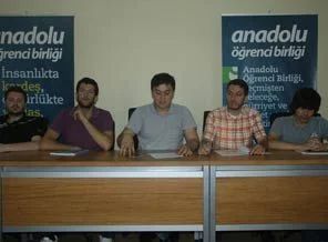 Öğrenciler ulaşım zammına tepkili
