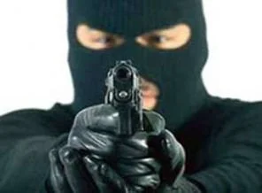 Otobüsteki soygunda 14 yolcu öldürüldü