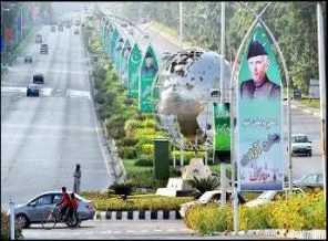 Pakistan Bağımsızlık Günü'nü kutlarken