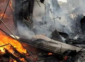 Pakistan'da bombalı saldırı: 5 ölü