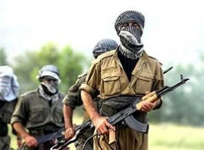 PKK'lılar taksi şoförünü öldürdü