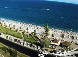 Plajda ses bombası patladı