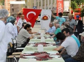 Rize'de iftar sofrası ama 1500 metre