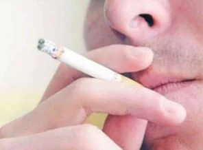 Sigara ile oruç açmak kalp krizini tetikliyor