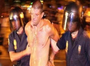 Sistem karşıtlarıyla polis arasında köşe kapmaca