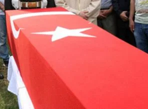 Yaralı astsubay şehit oldu