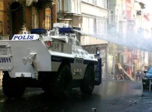 126 BDP'liye gözaltı