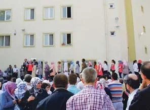 28 Şubat'ın ilk mağdur okulu tekrar açıldı