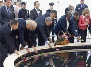 ABD 11 Eylül'de ölenleri anıyor