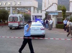 Antalya'da canlı bomba eylemi