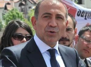 Aziz Yıldırım'a politik ziyaret