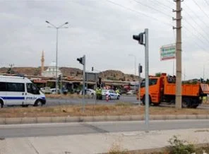 Bakan aracı kaza yaptı