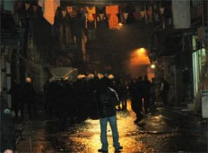 Beyoğlu Hacı mahallesini birbirine kattılar