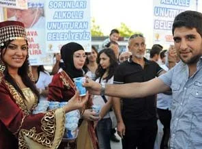 CHP'nin bira festivaline 'inekli' protesto