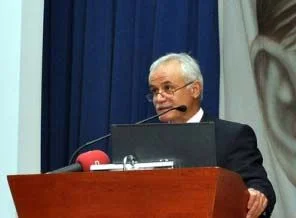 'Çocuklar okuldan çok televizyondan etkileniyorlar'