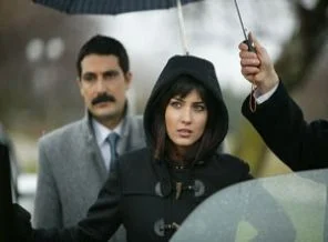 Dizilerde başörtüsü yasağı