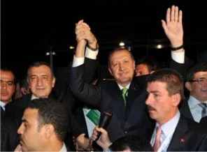 Erdoğan'dan Kahire'deki Türk Şehitliğine ziyaret