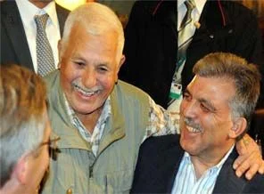 Gül'le gurbetçiler Türk mahallesinde buluştu
