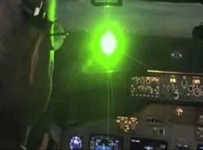 Helikoptere lazer tutan şahıs yakalandı