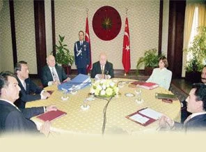 Necmettin Erbakan: Bu nasıl şebeke?